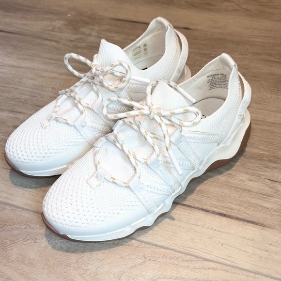 Madewell Sneakers - Picture 1 of 3